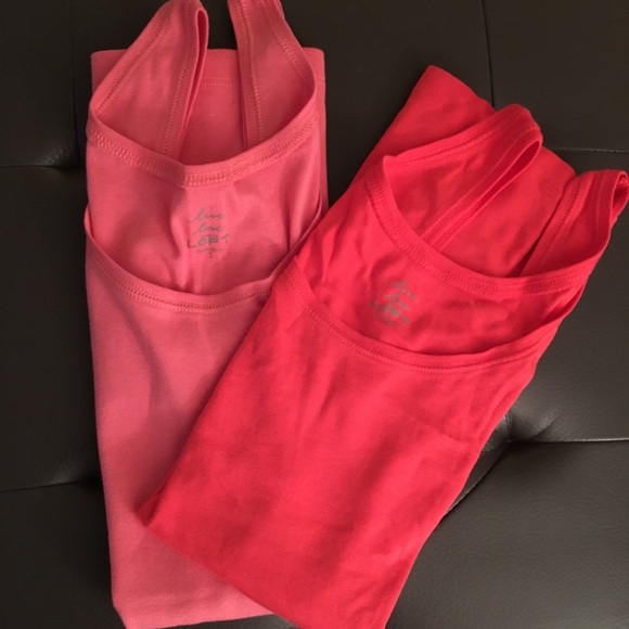 NWT Ann Taylor LOFT 2 Essential Tank Bundle S - Picture 1 of 2